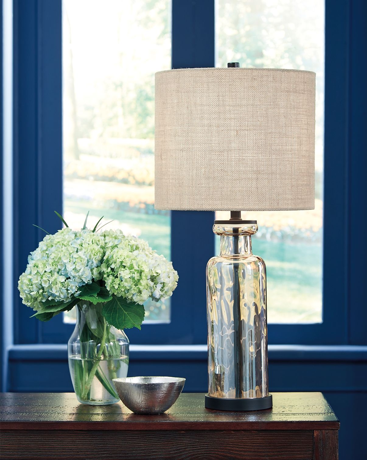 Laurentia Glass Table Lamp – Champagne