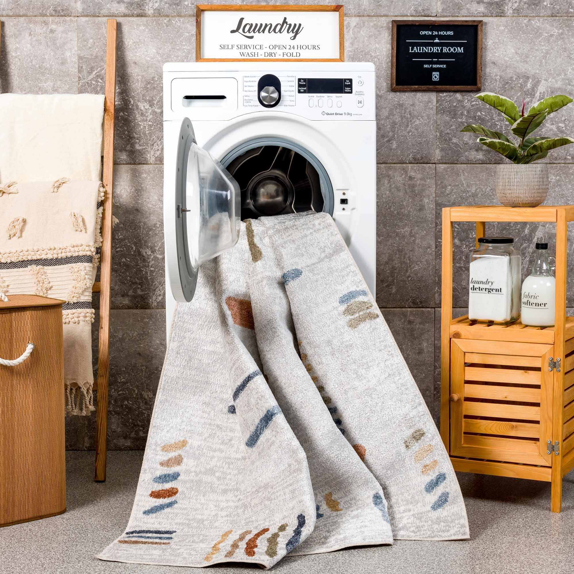 Arnon Modern Area Rug
